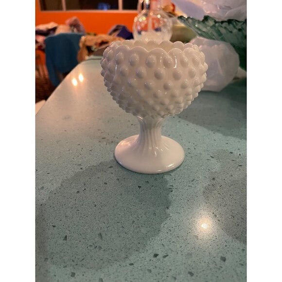 Fenton Milk Glass Vase Vintage Hobnail Footed Ivy Ball Solid White Retro - Picture 6 of 6